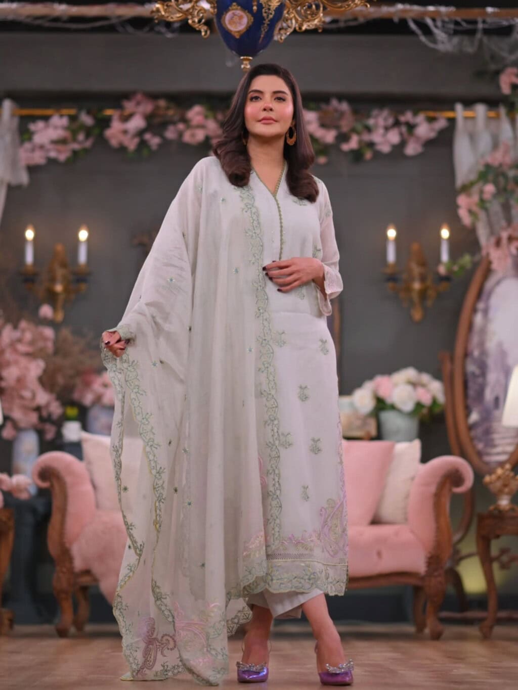 Dil Ye Pukaray Aa Ja Girl Criticizes Nida Yasir