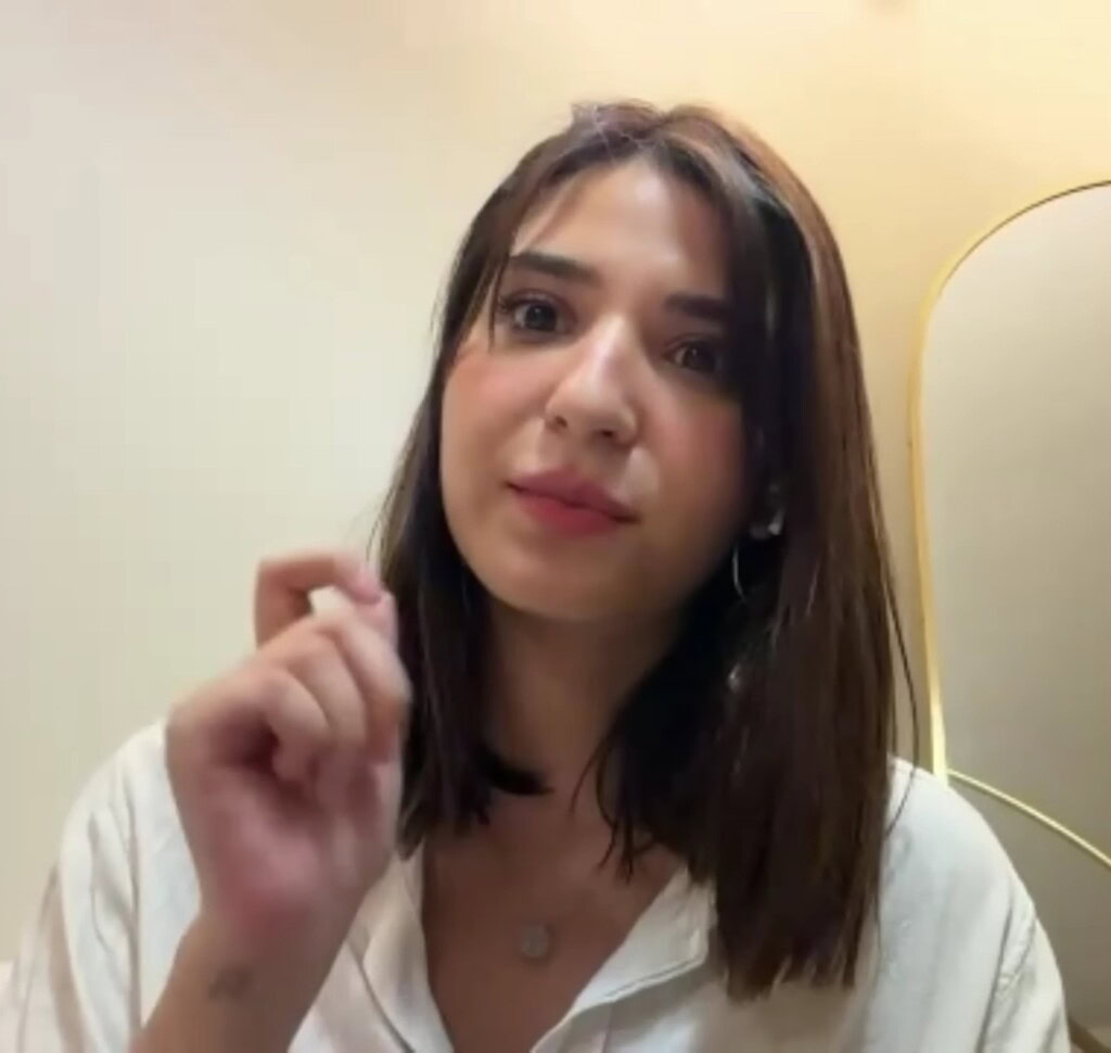 Ramsha Khan Reveals Dealing With Stage Fright