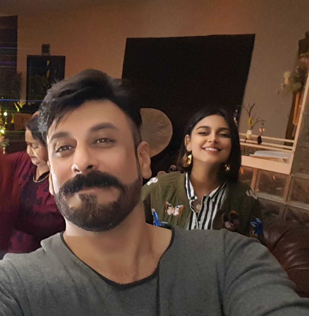 Shamoon Abbasi Responds To Daughter Anzela Abbasi’s Allegations Against Him
