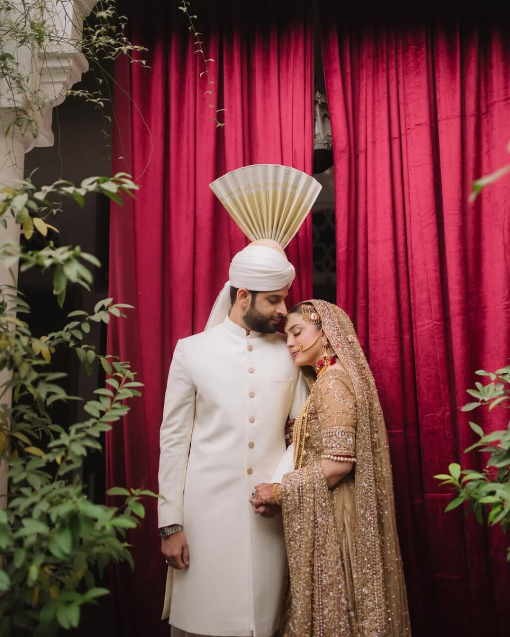 Hina Niazi Barat Pictures & Video