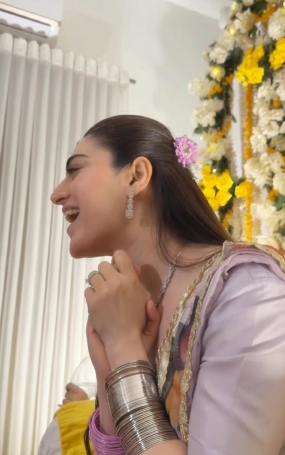 Hina Afridi Dholki Pictures & Video