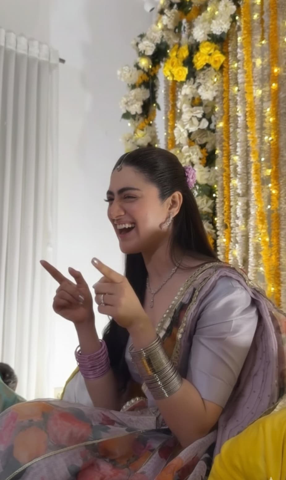 Hina Afridi Dholki Pictures & Video