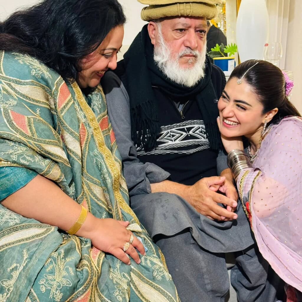 Hina Afridi Dholki Pictures & Video