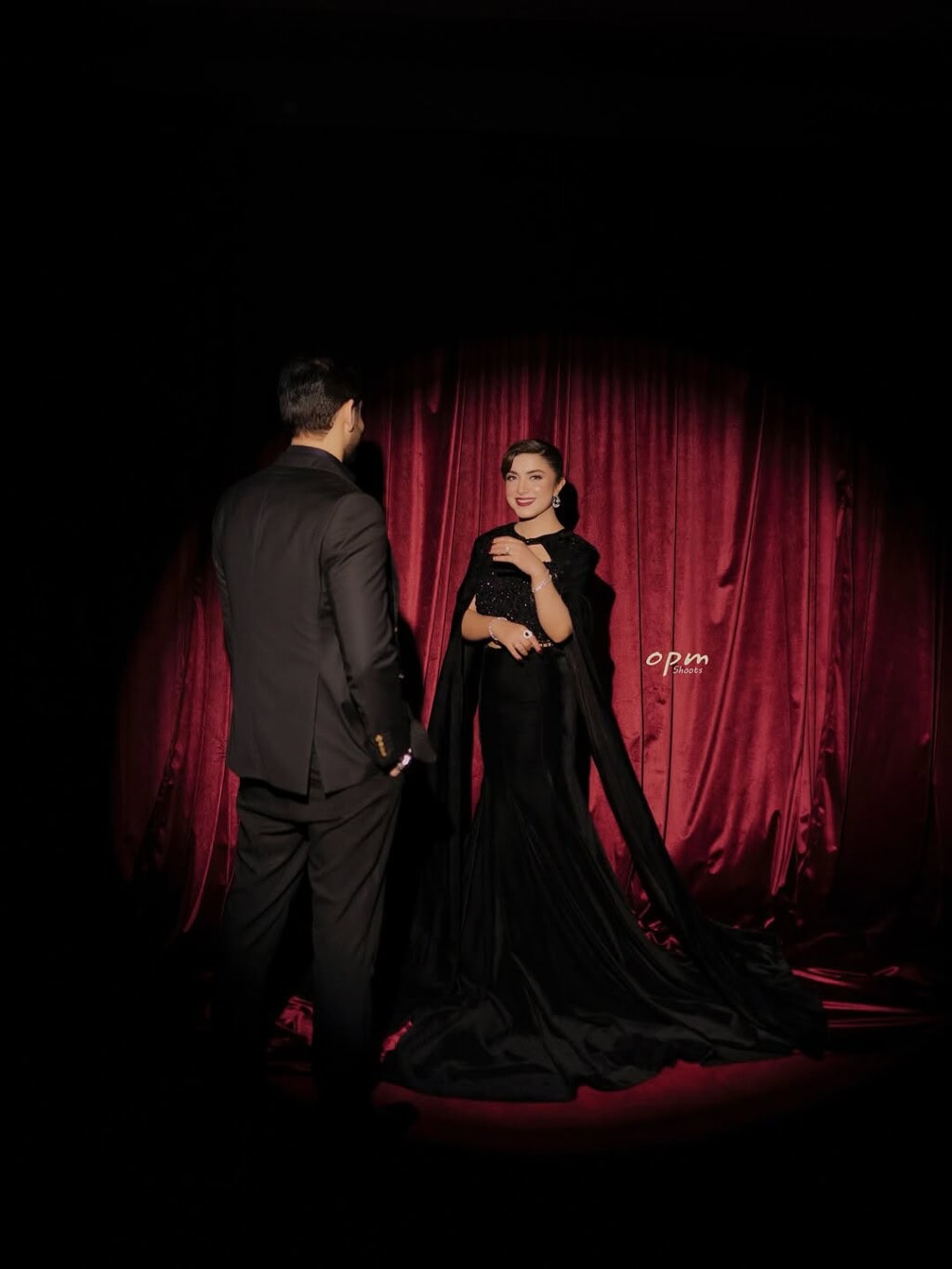 Suno To Sahi Fame Host Hina Niazi Gets Engaged