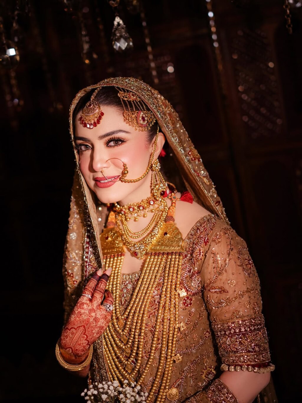Hina Niazi Barat Pictures & Video