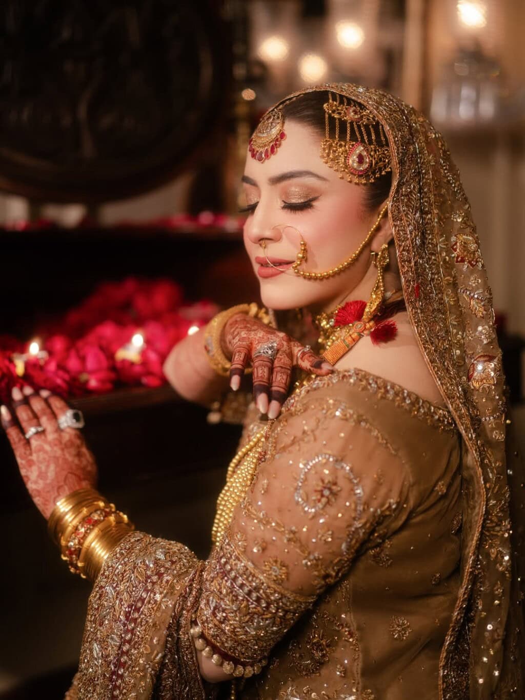 Hina Niazi Barat Pictures & Video