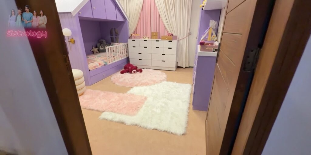 Iqra Kanwal Daughter Anaviya Room Tour
