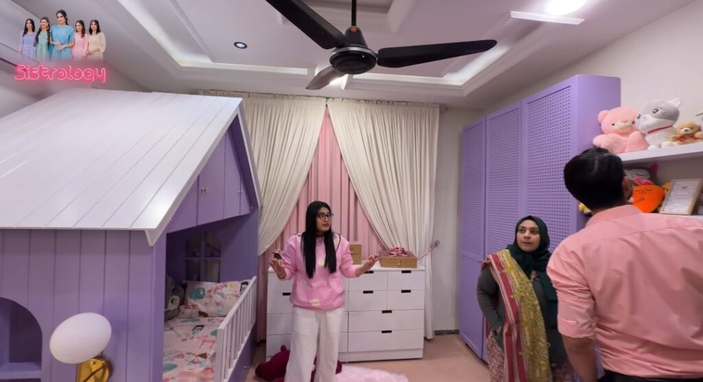 Iqra Kanwal Daughter Anaviya Room Tour