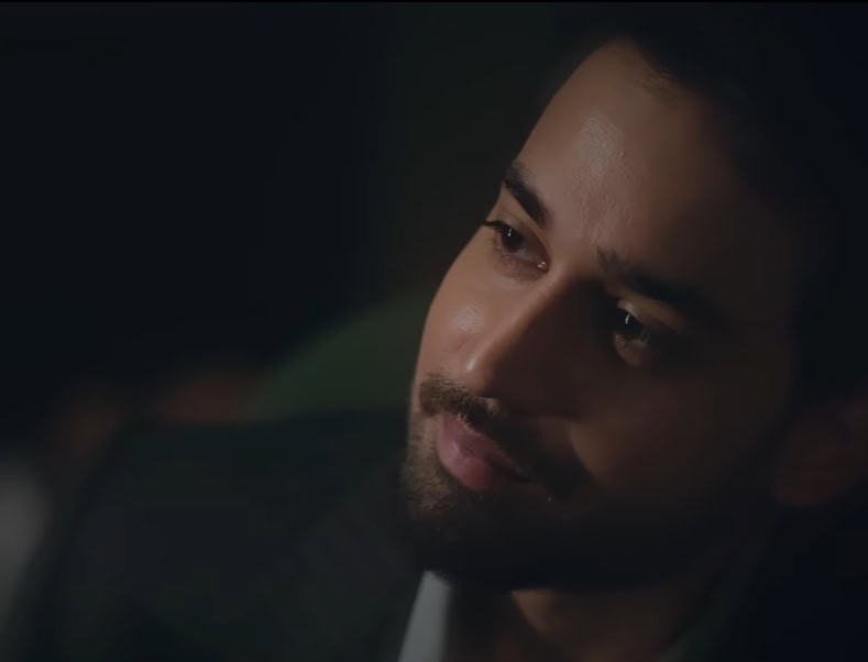 Meri Zindagi Hai Tu Episode 10 – Ayra’s Day Dreaming During Exam Questioned