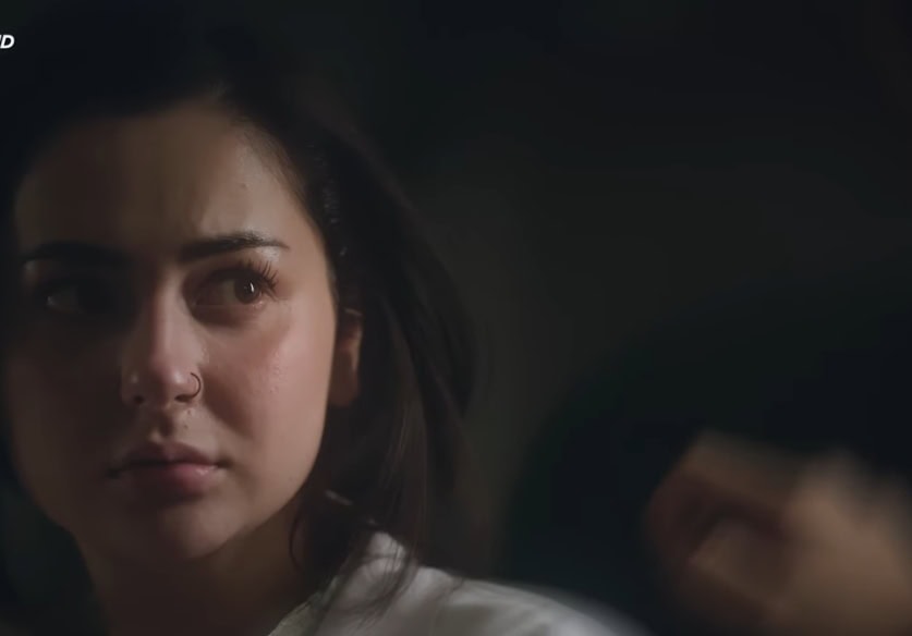 Meri Zindagi Hai Tu Episode 10 – Ayra’s Day Dreaming During Exam Questioned