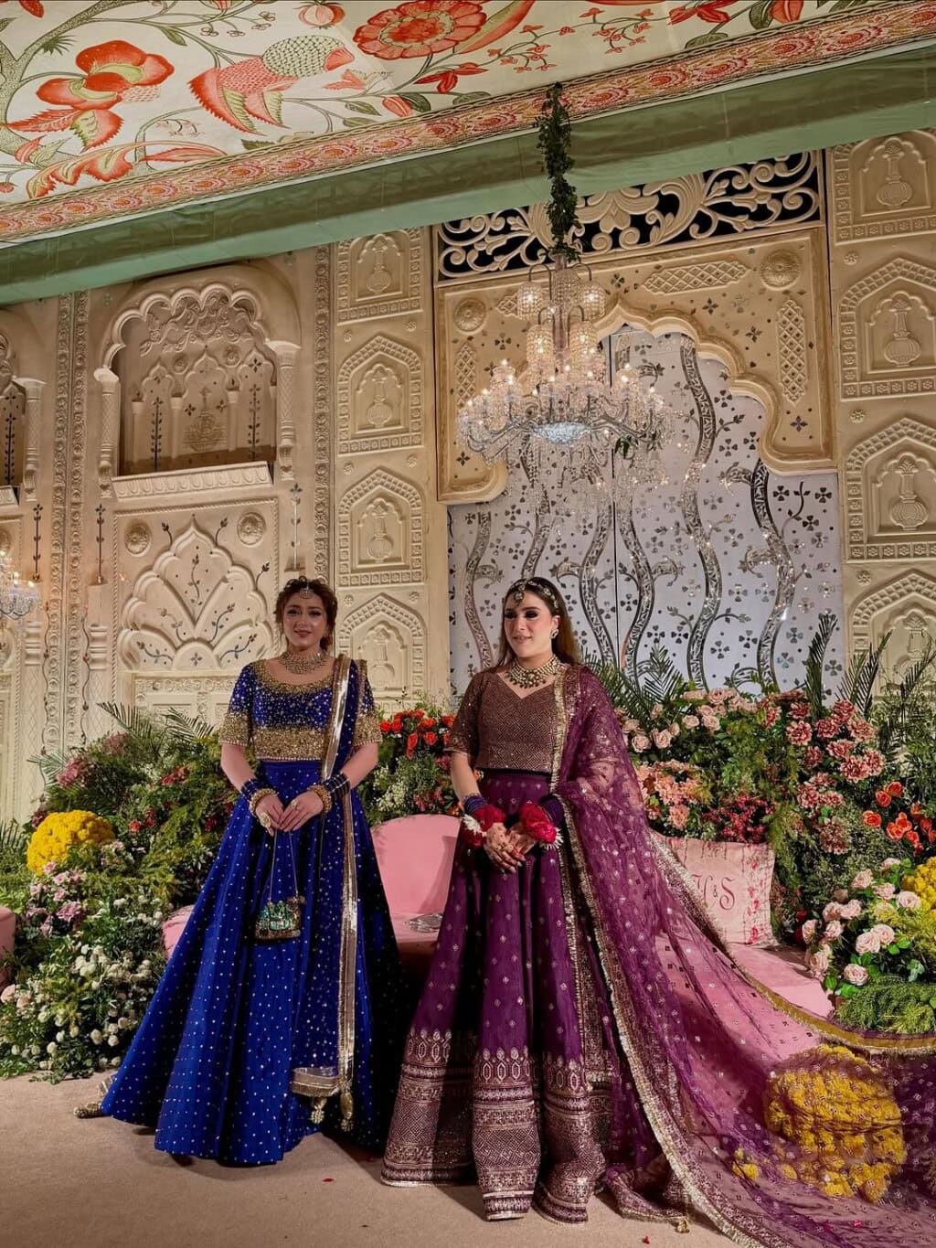 Momina Iqbal Pictures from Cousin’s Mehndi Event