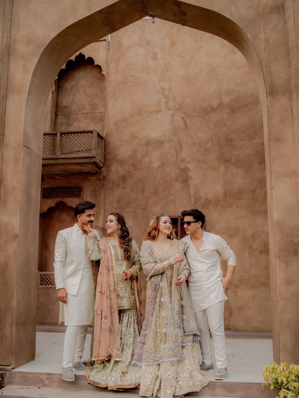 Momina Iqbal shares Pictures from family Event