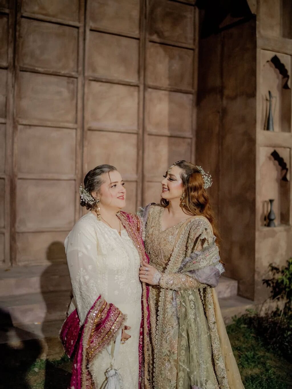 Momina Iqbal shares Pictures from family Event