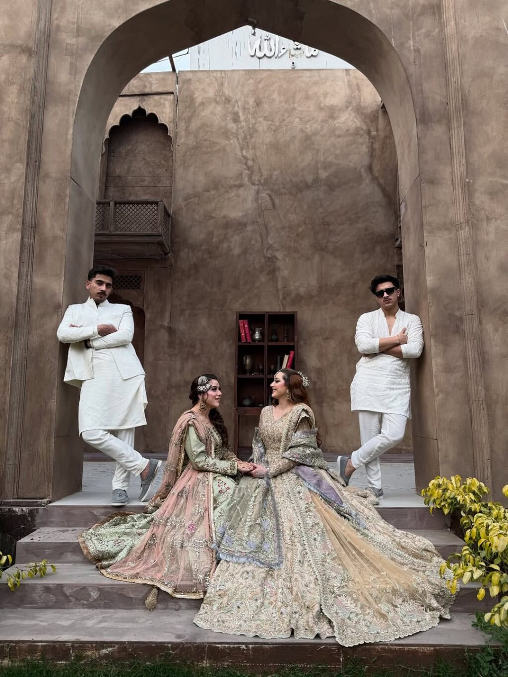 Momina Iqbal shares Pictures from family Event