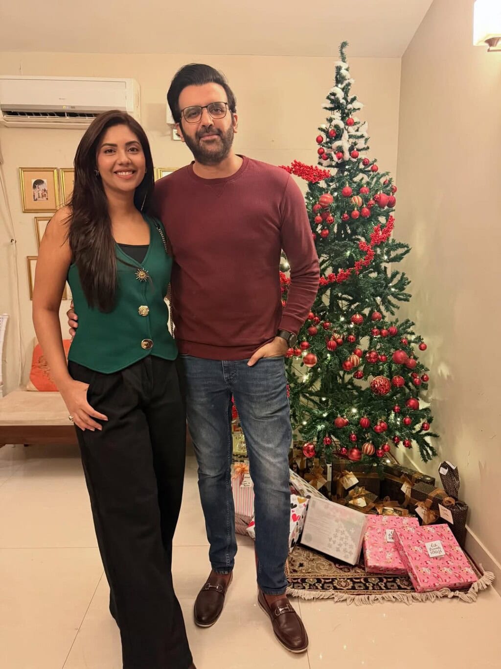 Pakistani Celebrities Celebrate Christmas 2025