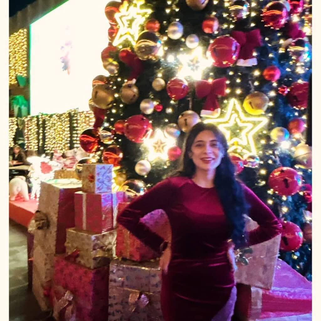 Pakistani Celebrities Celebrate Christmas 2025