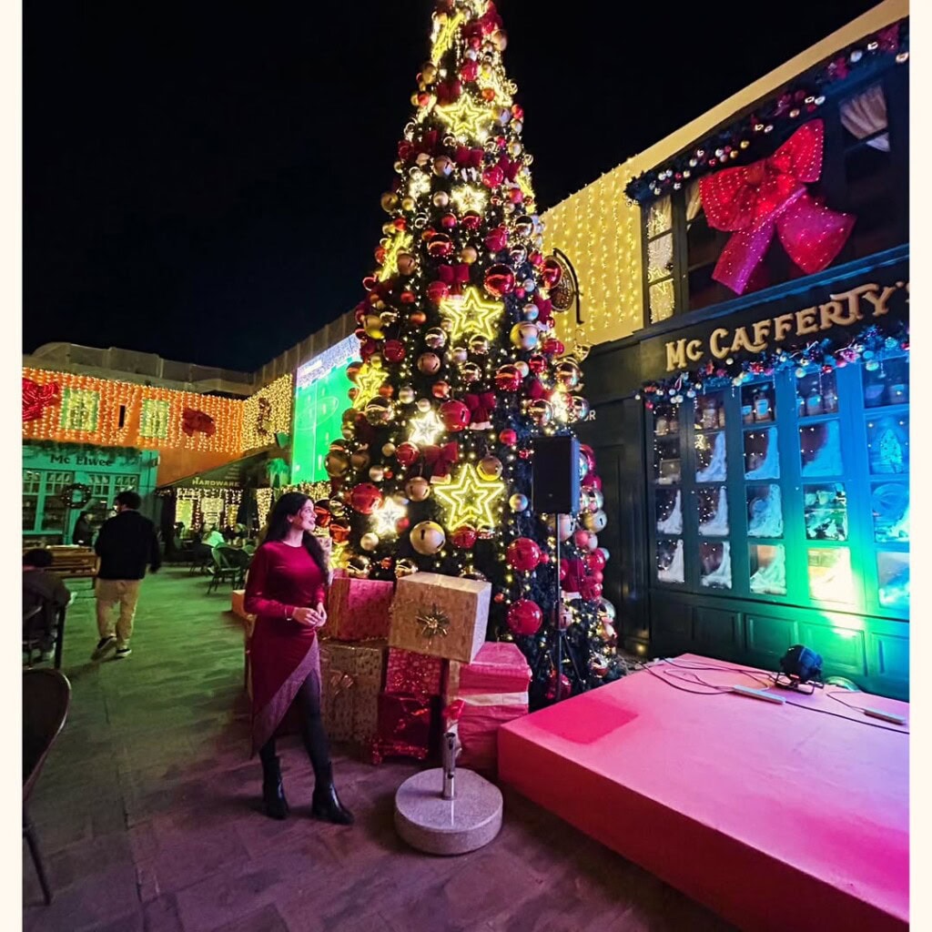 Pakistani Celebrities Celebrate Christmas 2025