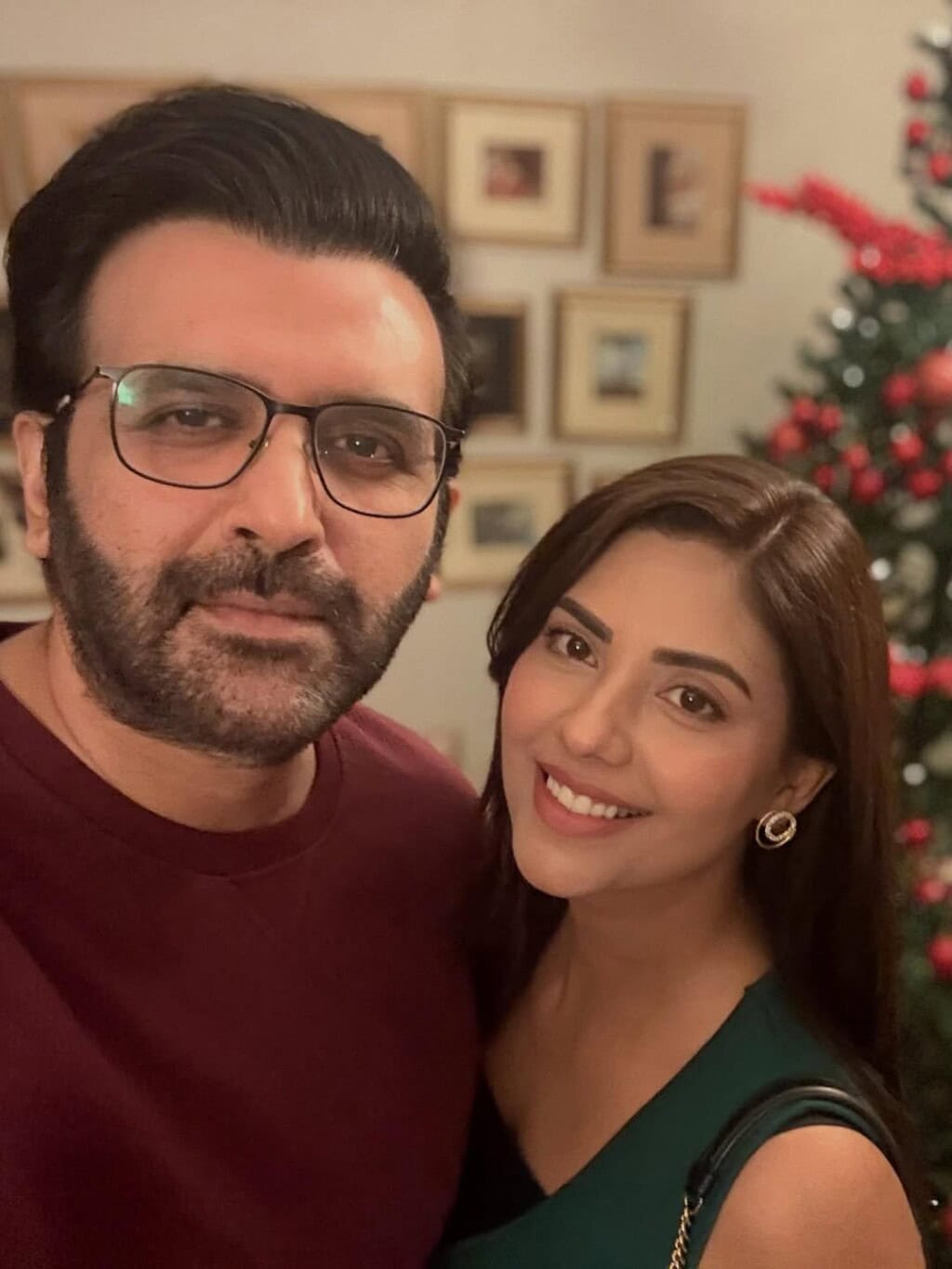 Pakistani Celebrities Celebrate Christmas 2025