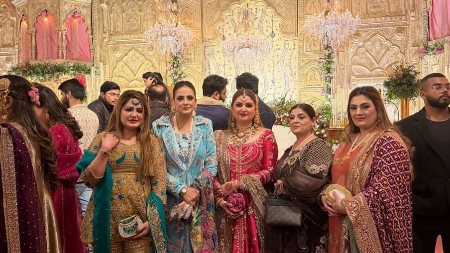 Rahat Fateh Ali Khan Daughter Mehndi Pictures
