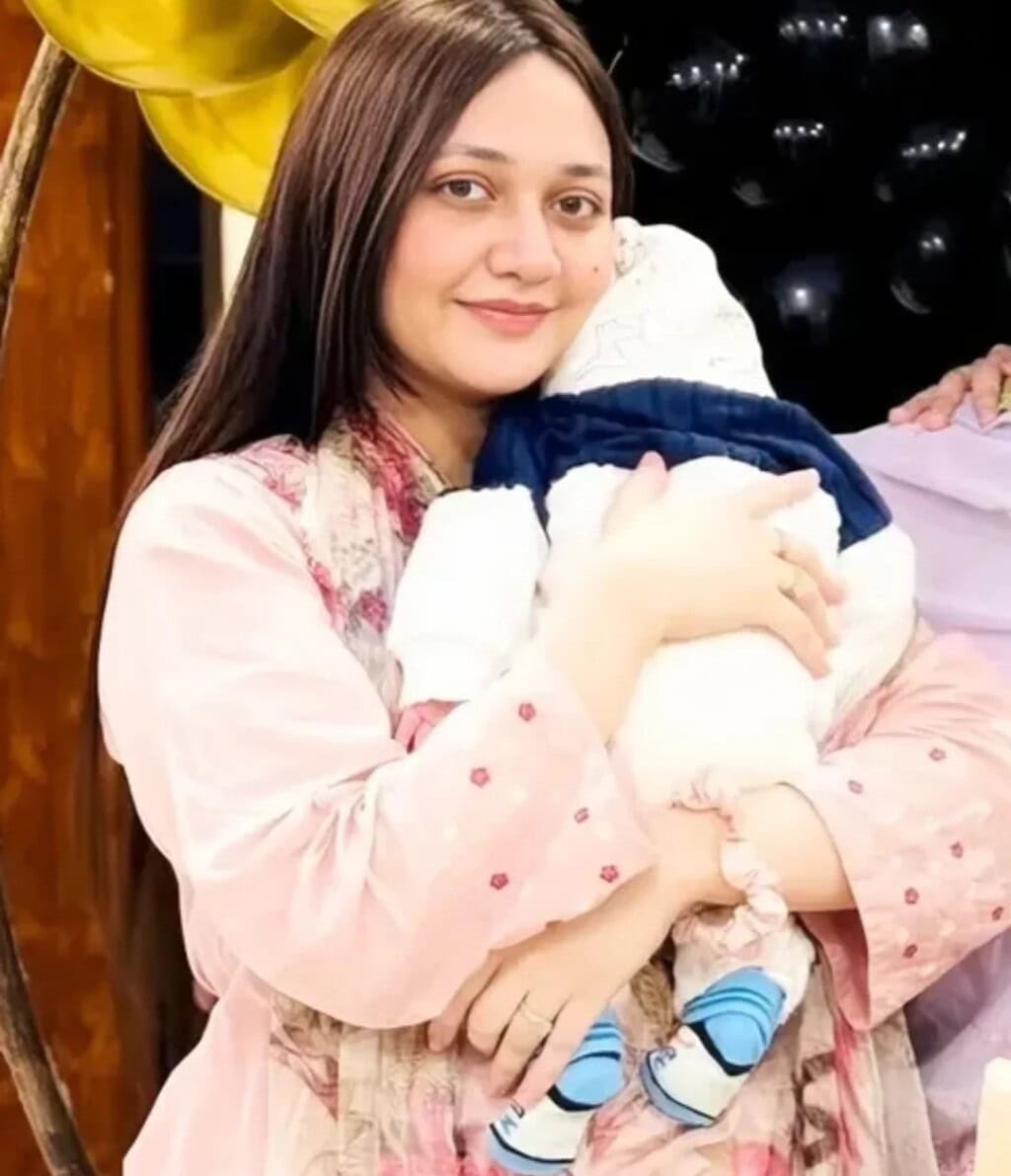 Rajab Butt Meets His Son for the First Time