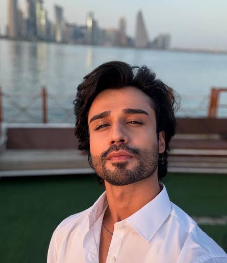 Rahguzar Cast, Schedule and Timings