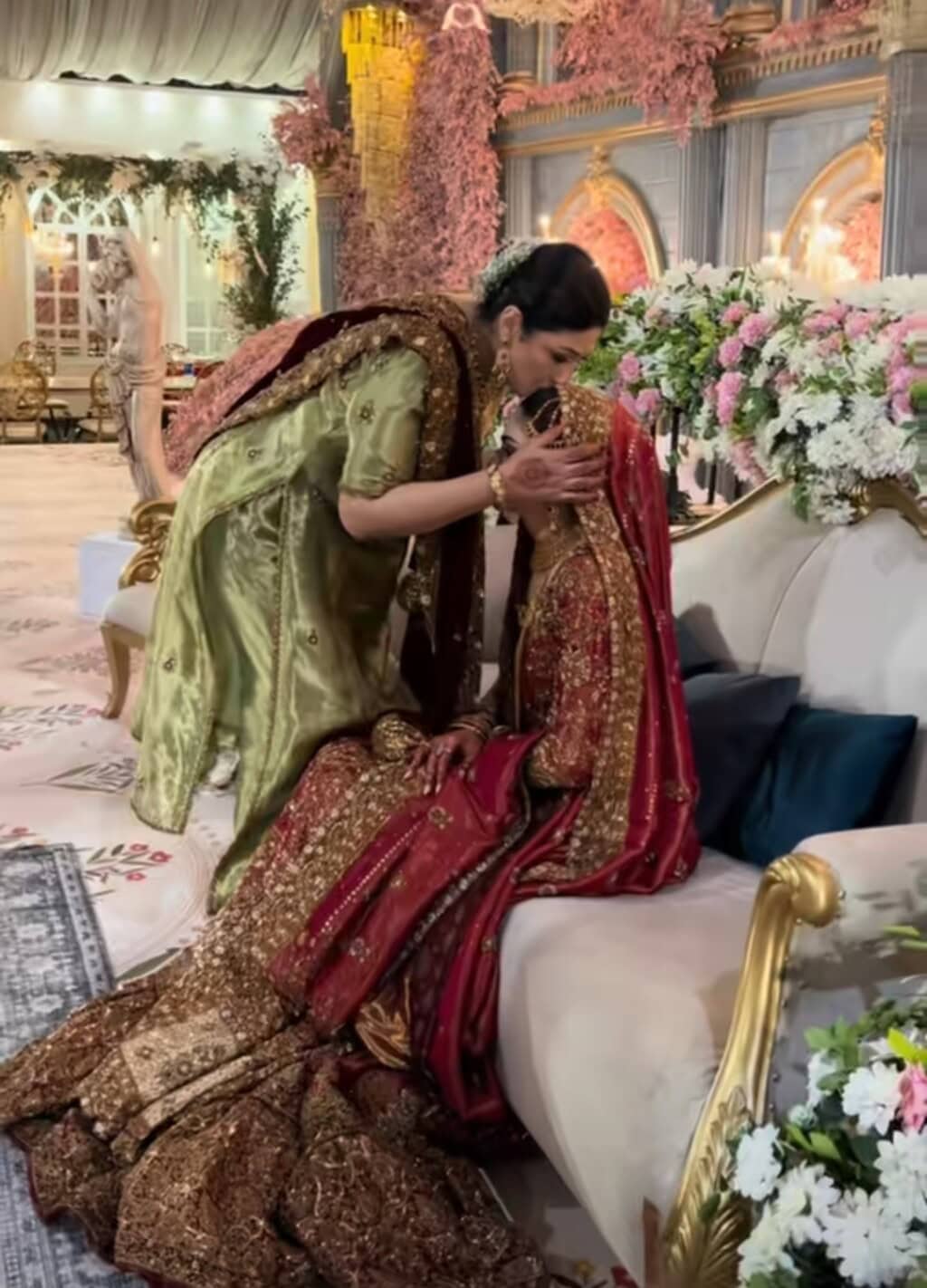 Emotional Glimpses From Salma Zafar Daughter Wedding