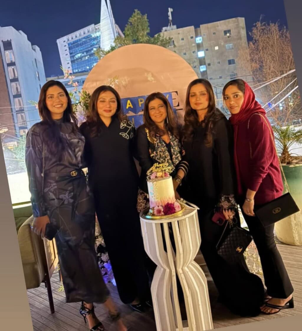 Sana Fahad’s Birthday Celebration Without Fahad Mustafa Sparks Debate
