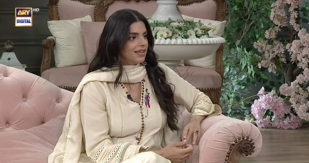 Sanam Saeed’s Post-Pregnancy Fitness and Healthy Hair Secrets