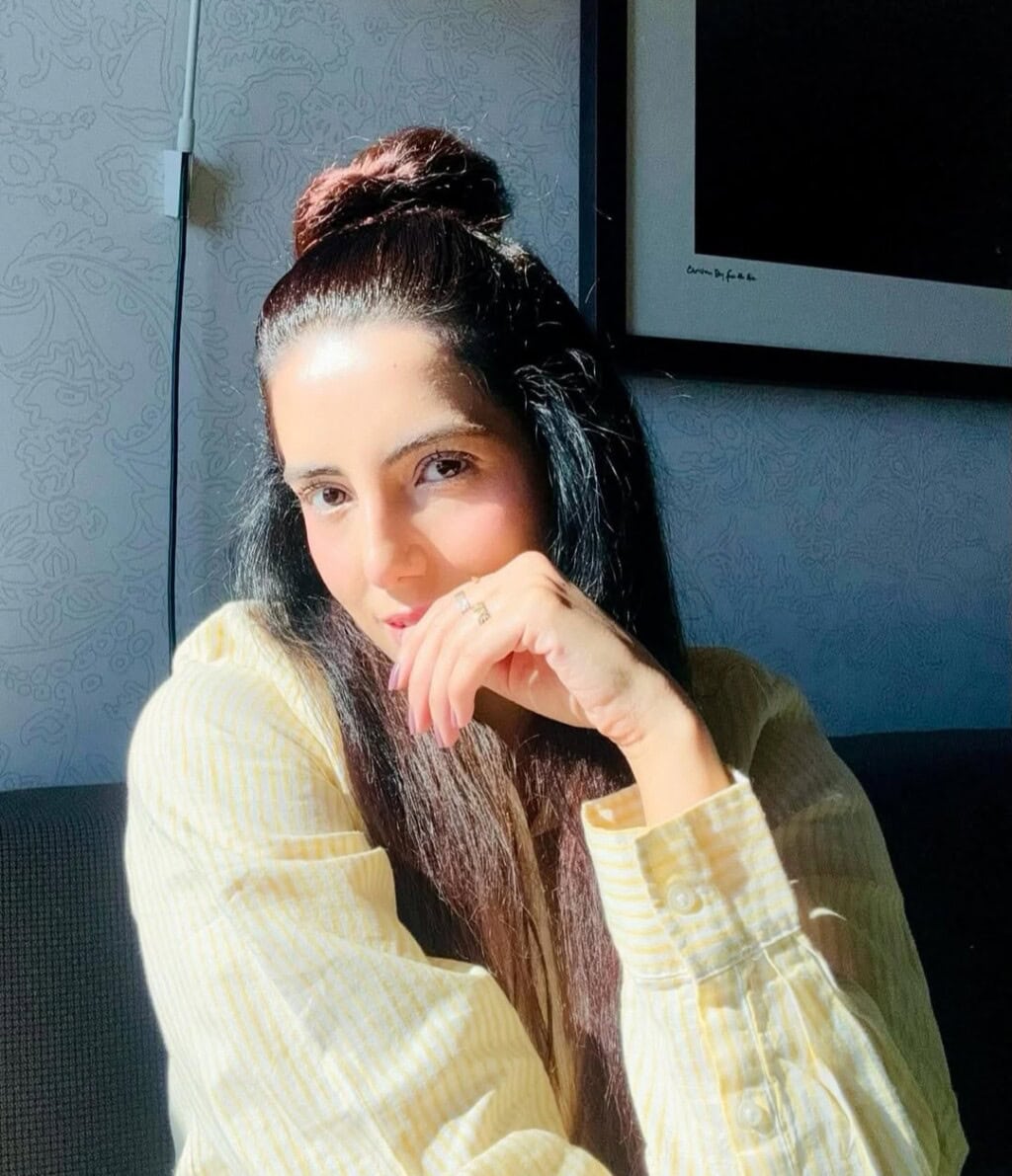 Sannia Ashfaq Emotional Update after Husband Announces Divorce