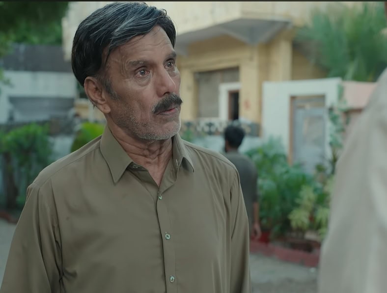 Sharpasand Episode 18 – Shahzad Raza as Ishaq Chacha Gets Applause