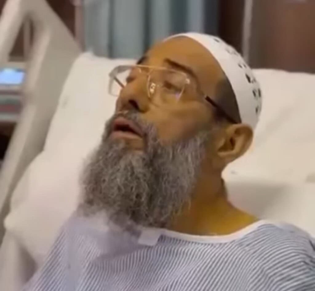 Masjid e Nabwi Muazzain Shaikh Faisal Nauman’s Final Azaan Touches Hearts