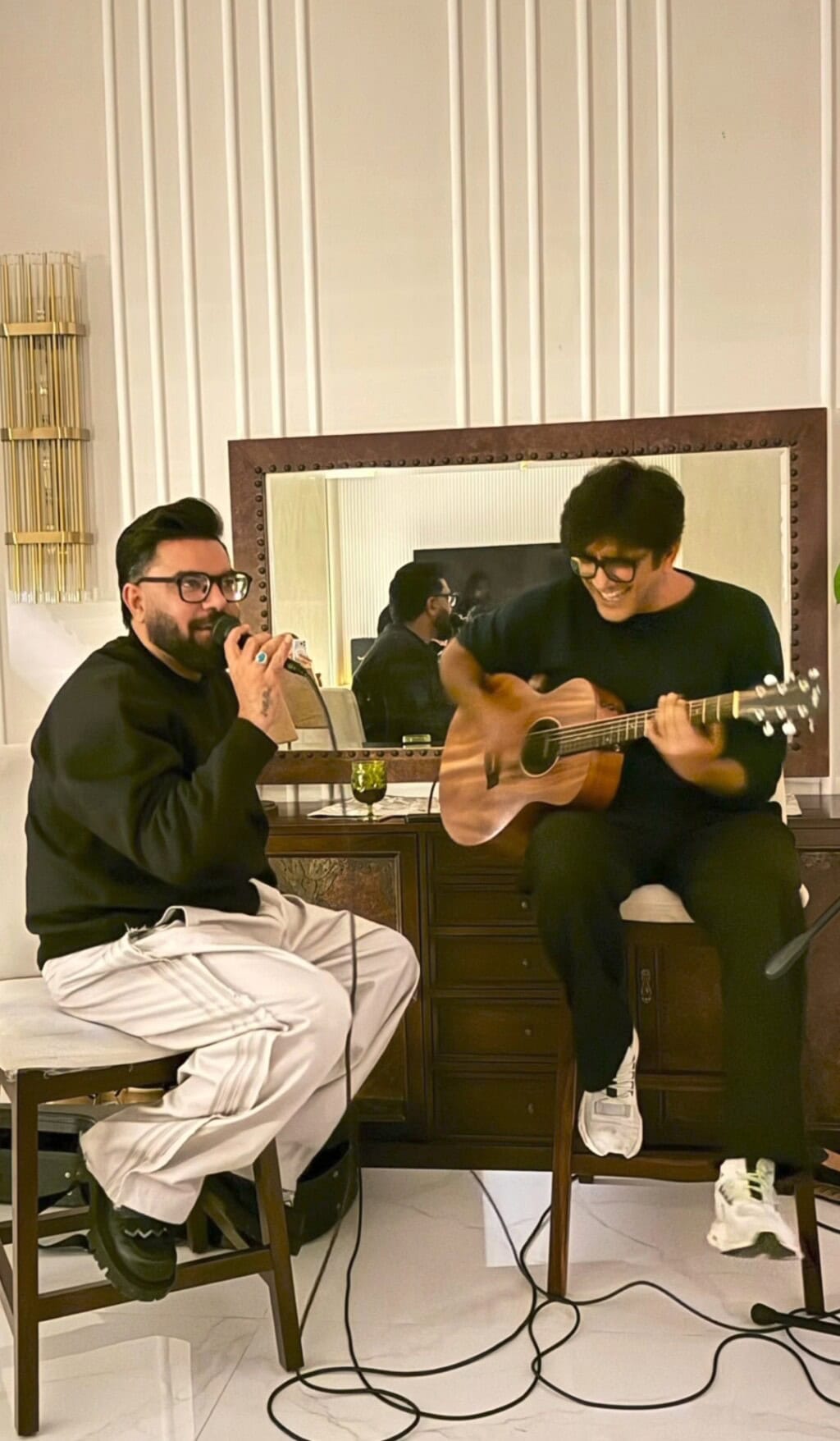 Yasir Hussain Celebrates Birthday with Friends