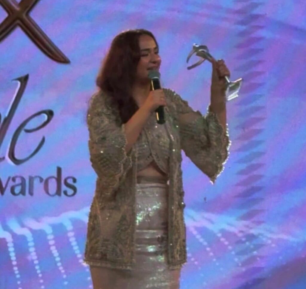 Yumna Zaidi's Lux Style Award Look Faces Severe Backlash