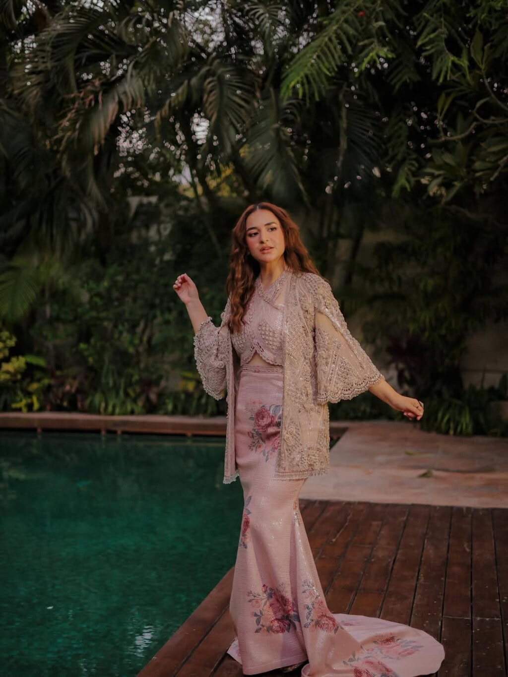 Yumna Zaidi’s Lux Style Award Look Faces Severe Backlash
