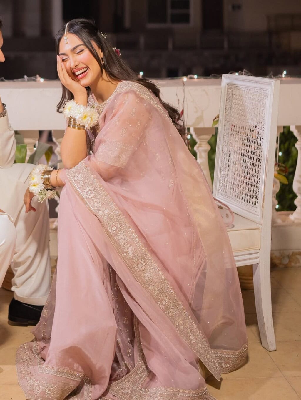 Fairy Tale Famed Amna Youzasaif Baat Pakki Pictures