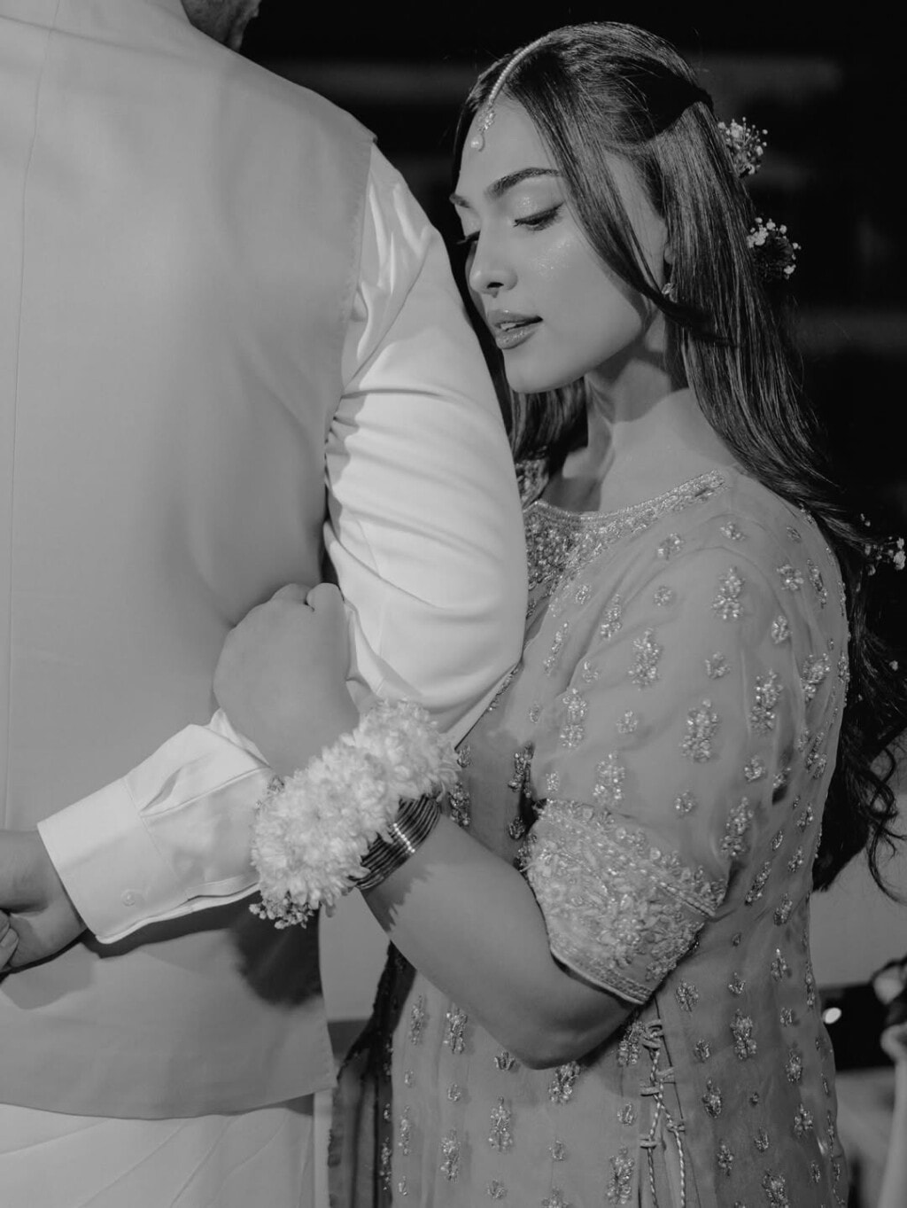 Fairy Tale Famed Amna Youzasaif Baat Pakki Pictures