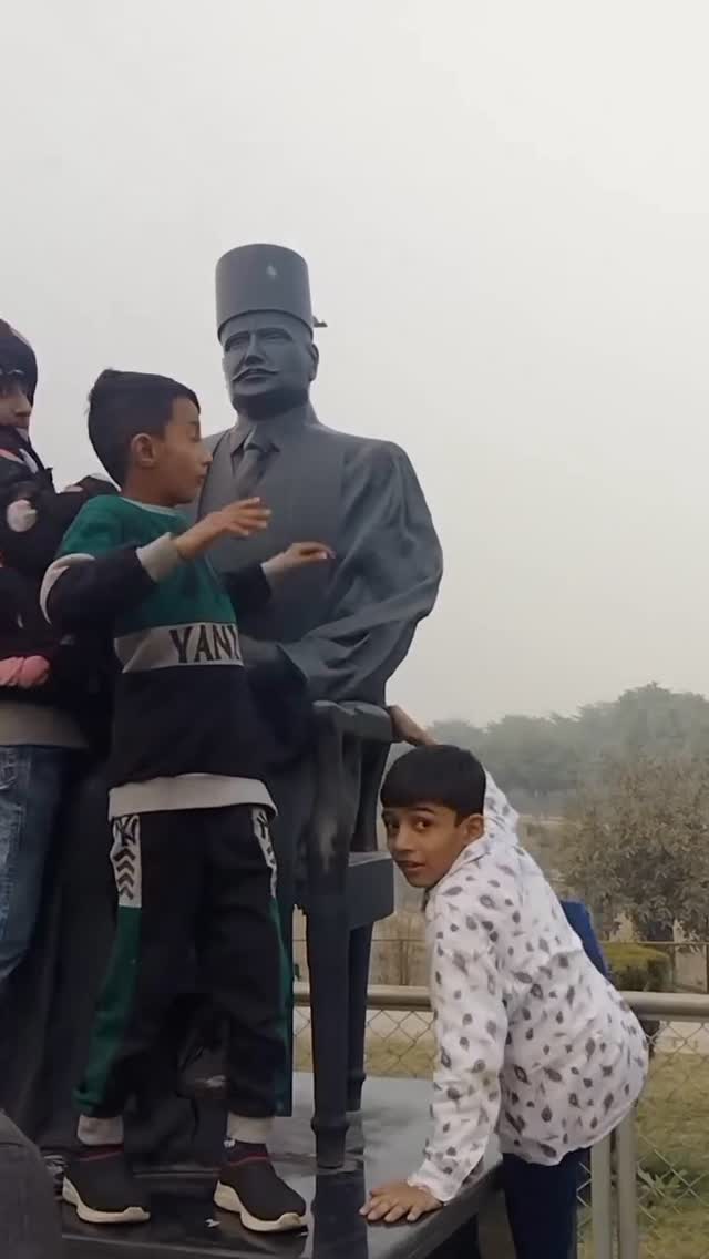 Children’s Disrespect Towards Allama Iqbal Baffles Public