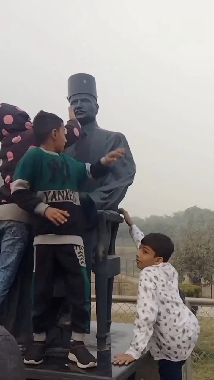 Children’s Disrespect Towards Allama Iqbal Baffles Public