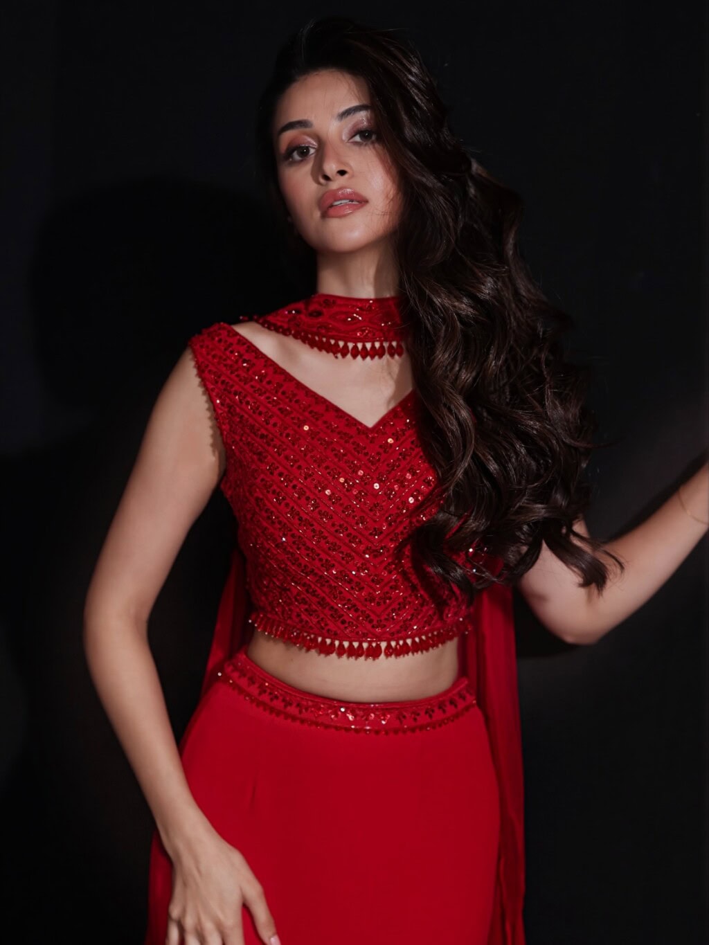 Neeli Kothi – Cast, Schedule & Timings