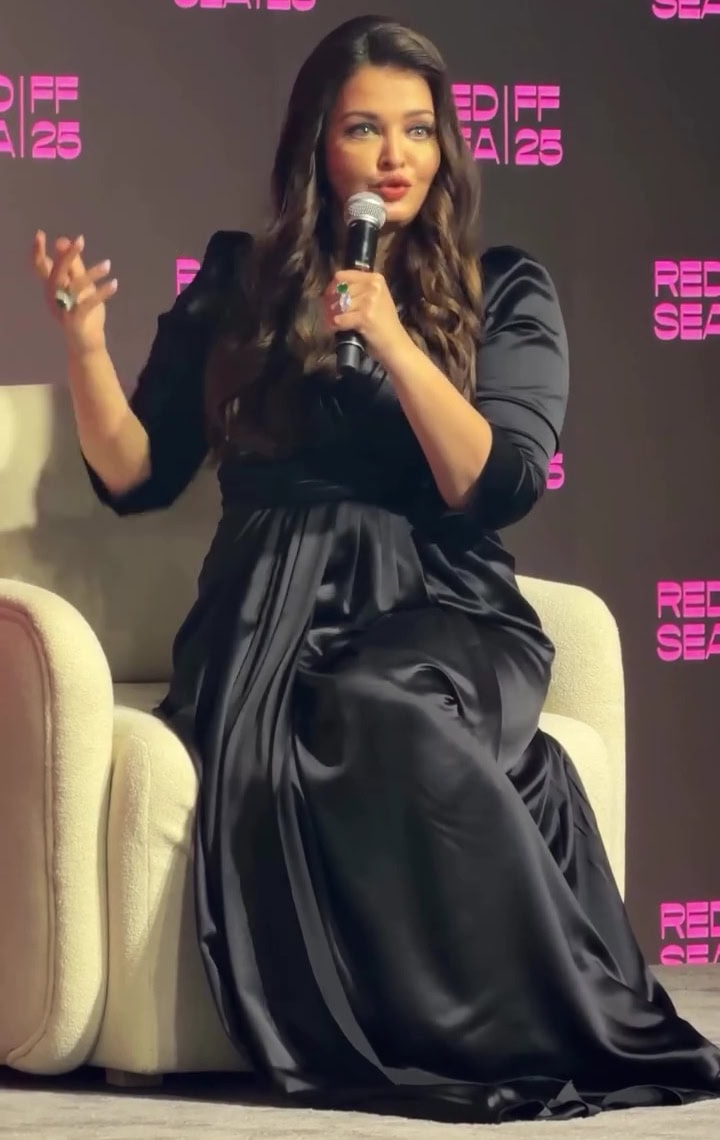 Aishwarya Rai Bachchan’s Latest Appearance Compared To Rakhi Sawant