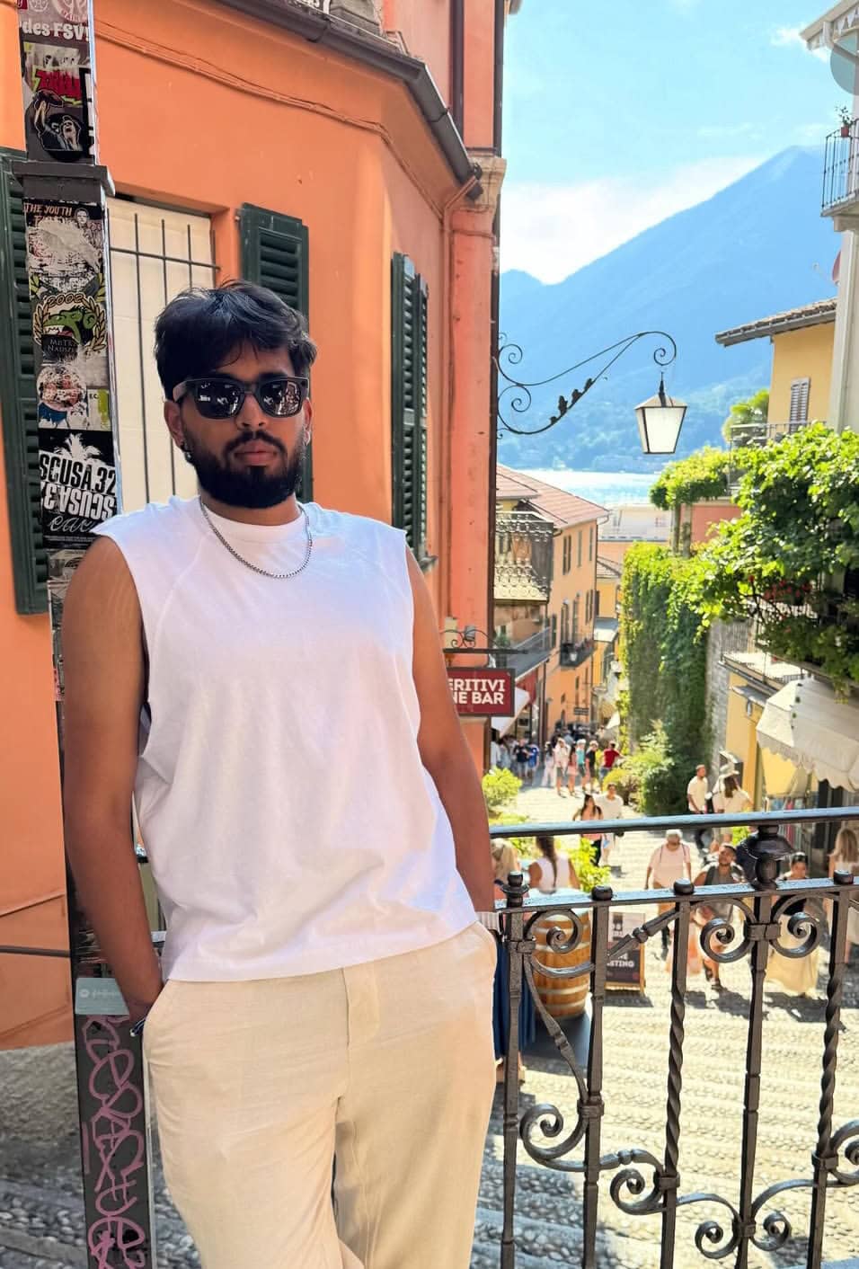 Nida Yasir’s Appearance in LSA with Son Gets Noticed