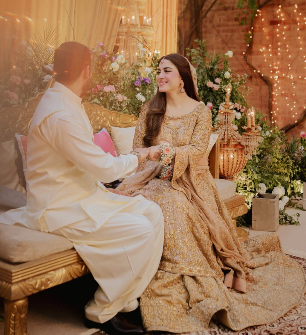 Hina Niazi Beautiful Pictures From Her Mehndi Lagayi Wedding Event