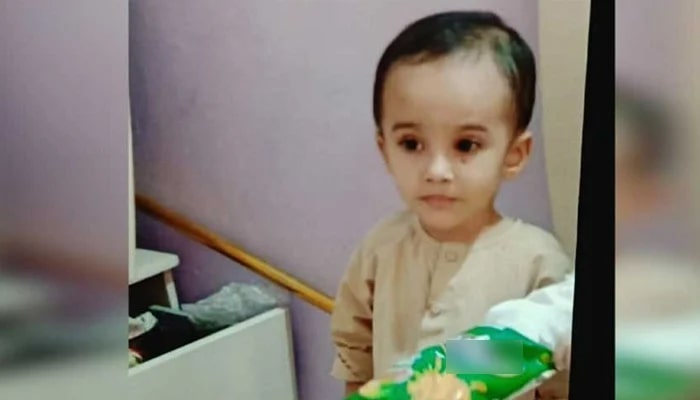 Dua Zehra Visits Manhole Tragedy Victim Ibrahim’s Father
