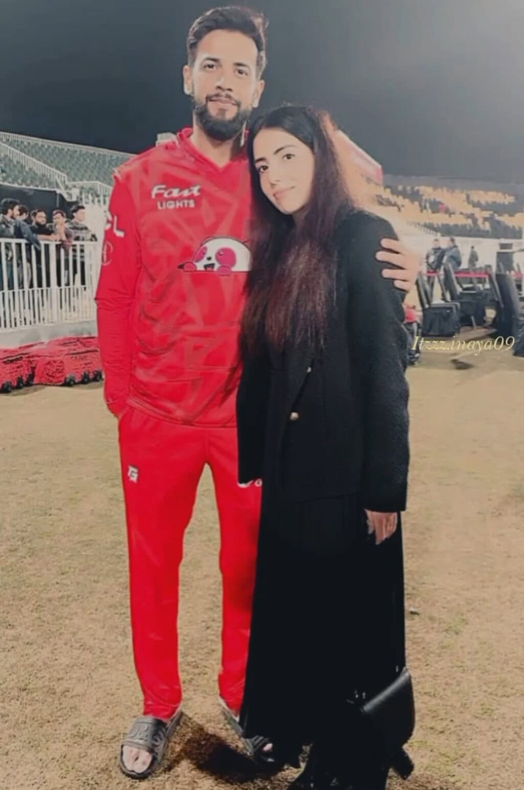 Sannia Ashfaq’s Warning to Imad Wasim & His Alleged Girlfriend