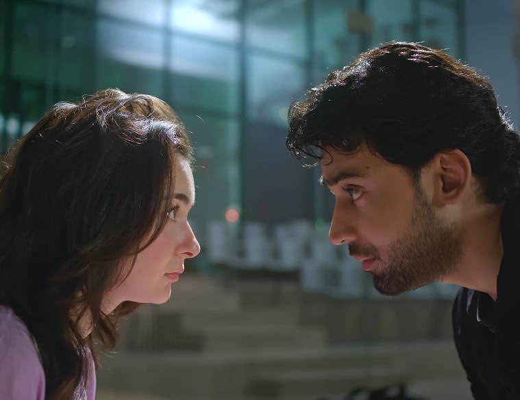 Meri Zindagi Hai Tu Episode 13 – Kamyar & Ayra’s Love Confession Wins Hearts