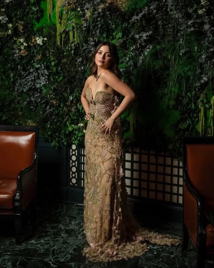 Quaid e Azam’s Great Granddaughter Debuts At Le Bal In Paris