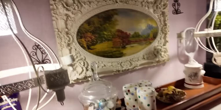 Pamaal Writer Zanjabeel Asim Shah Gives Her Home Tour