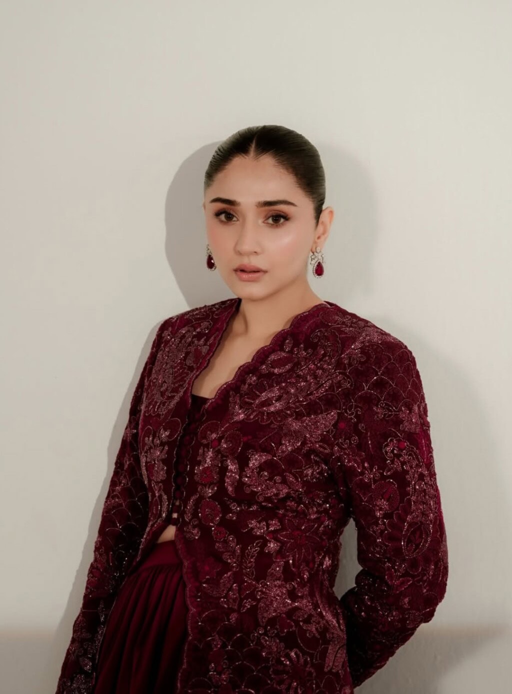 Durefishan Saleem Criticized for Defending Sanwal Yaar Piya Ending