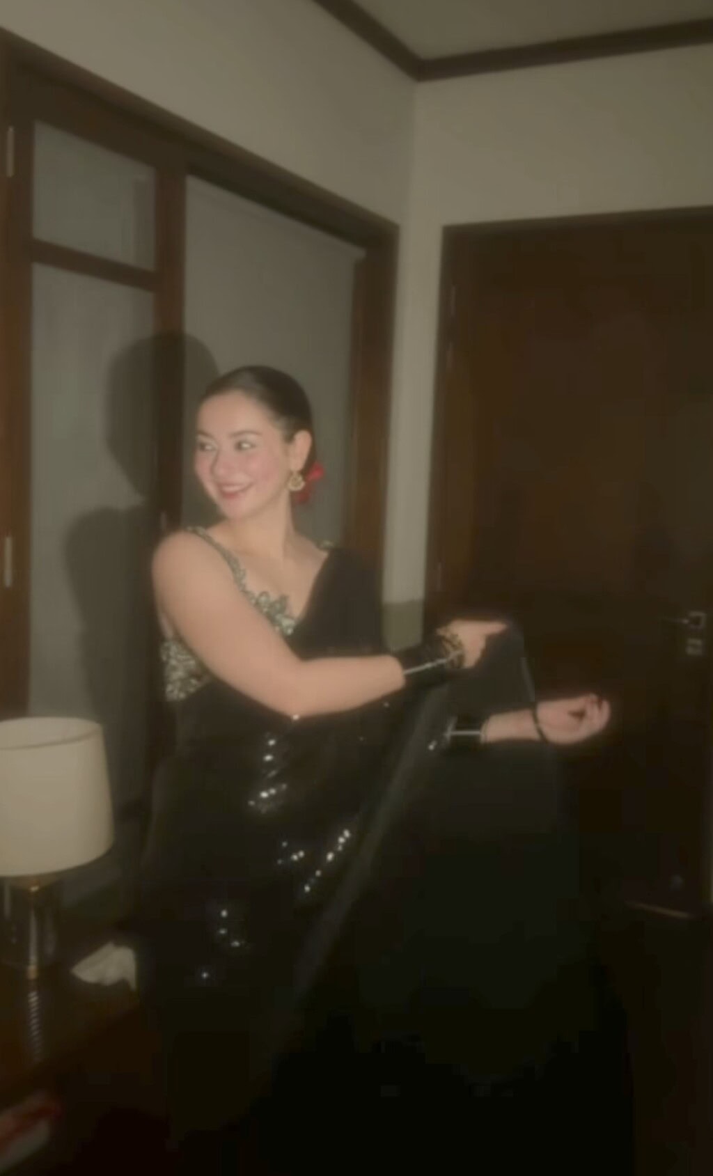 Hania Aamir Attends Asim Azhar’s Qawali Night Event