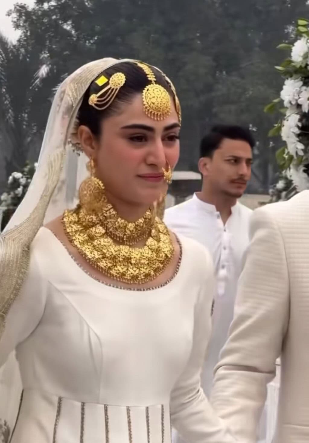 Hina Afridi’s Bridal Look Under Scrutiny